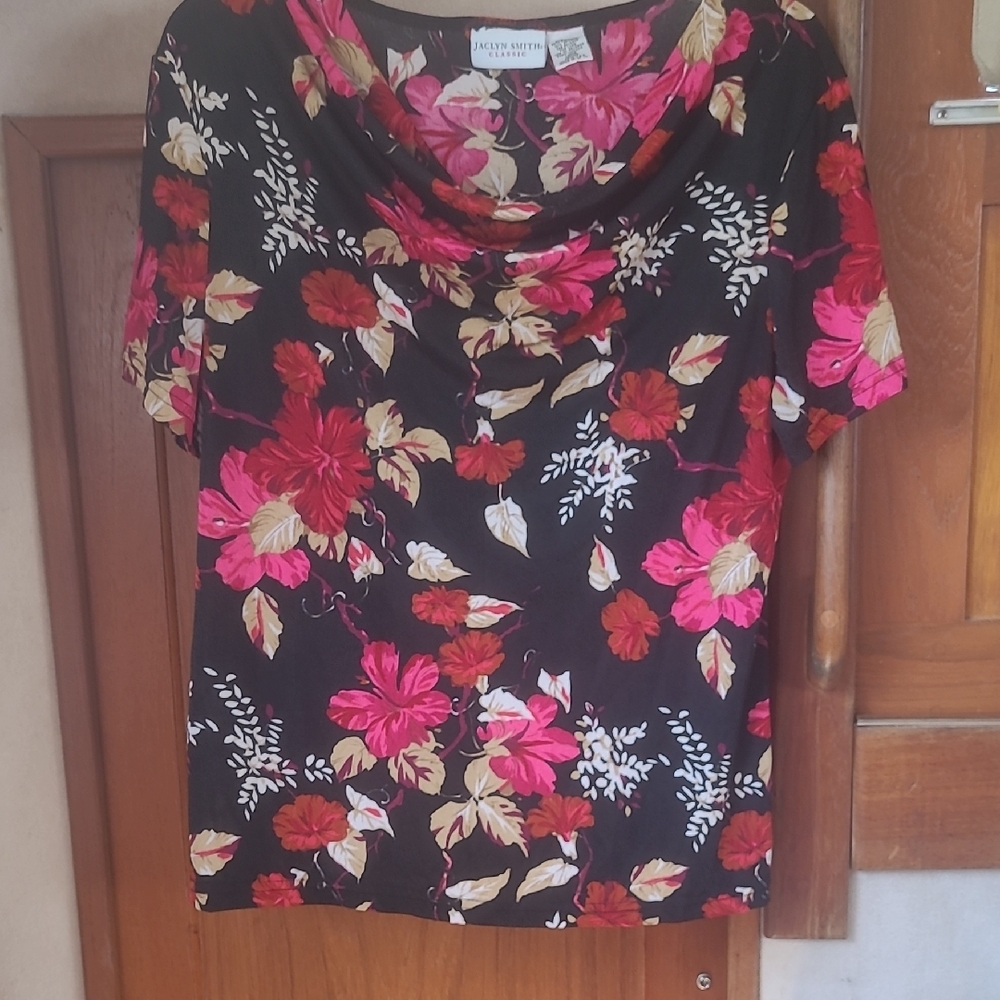 Jaclyn Smith Women's Floral Top - Black, Pink and Red